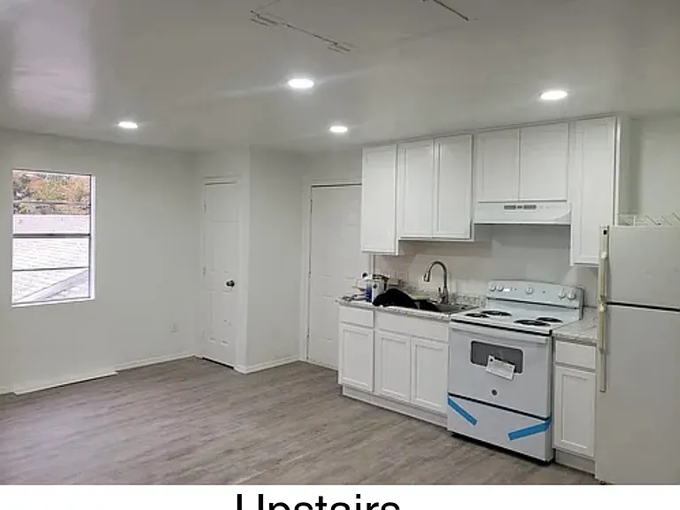 1215 E Whittaker St #B — Photo 16