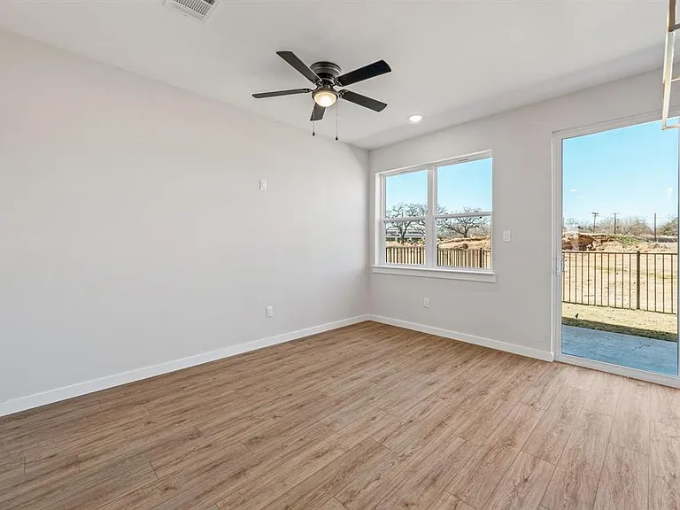 532 Galt Dr — Photo 9