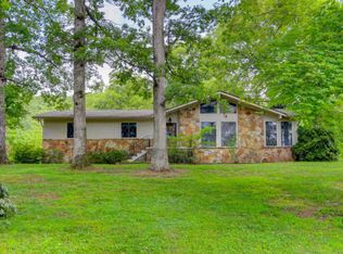 405 Raccoon Valley Rd, Powell, TN 37849