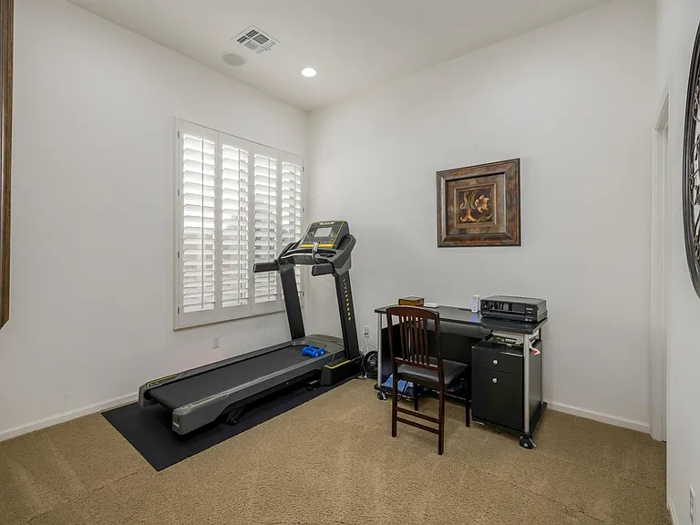 4176 E Clubview Dr — Photo 13