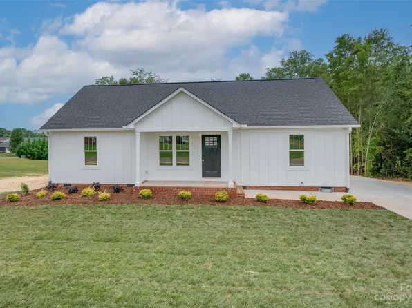 180 Tifton Dr, Ellenboro, NC 28040