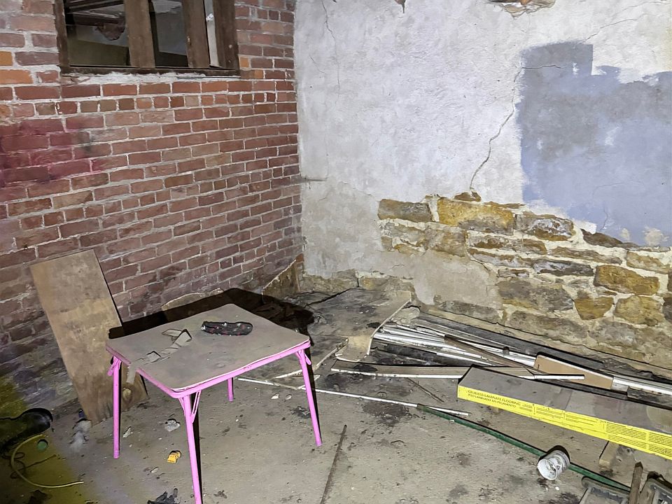 29th image of 314 N Mulberry St