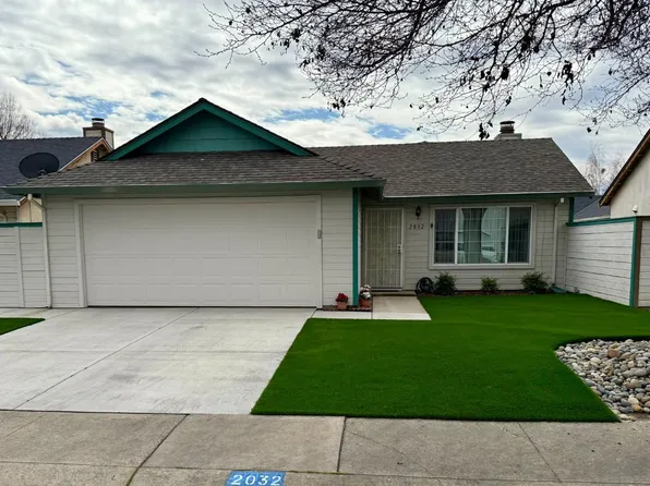 2032 Amsterdam Ln, Modesto, CA 95356