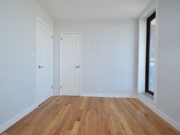 The Capri - Bedroom 2 - 12F