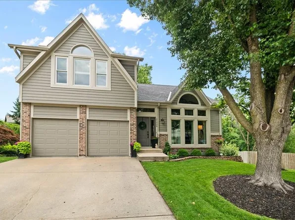 21408 W 47th Ct, Shawnee, KS 66226