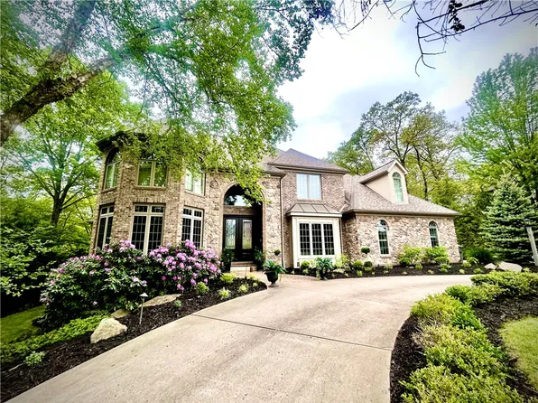 623 Oswego Dr, Gibsonia, PA 15044