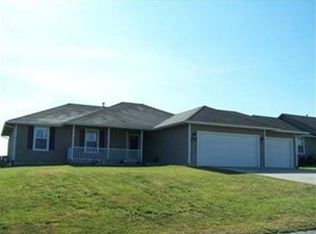 3734 NW Cherry Creek Dr, Topeka, KS 66618