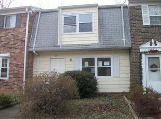 621 Olde Forge Dr, Fredericksburg, VA 22405