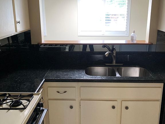 2nd image of 1408 Temple Heights Dr