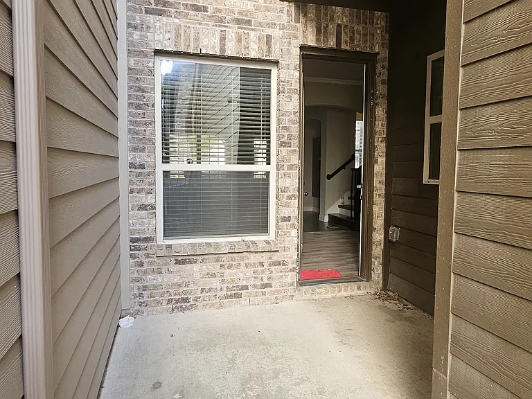 856 Rohan Dr — Photo 28