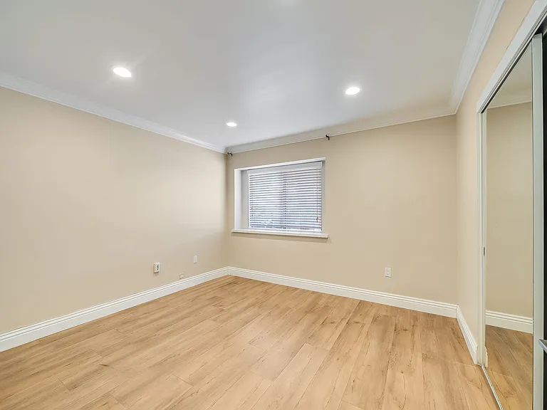 2733 W Keller Ave #1 — Photo 25