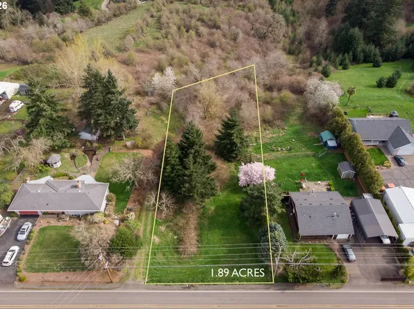 S Holly Ln, Oregon City, OR 97045