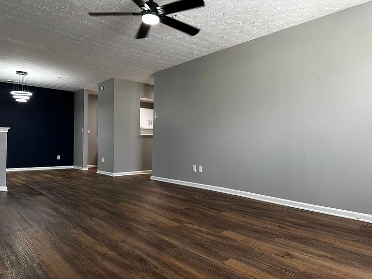 9302 Fairington Ridge Cir — Photo 2