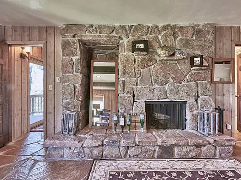 233 Alpine Dr — Photo 9