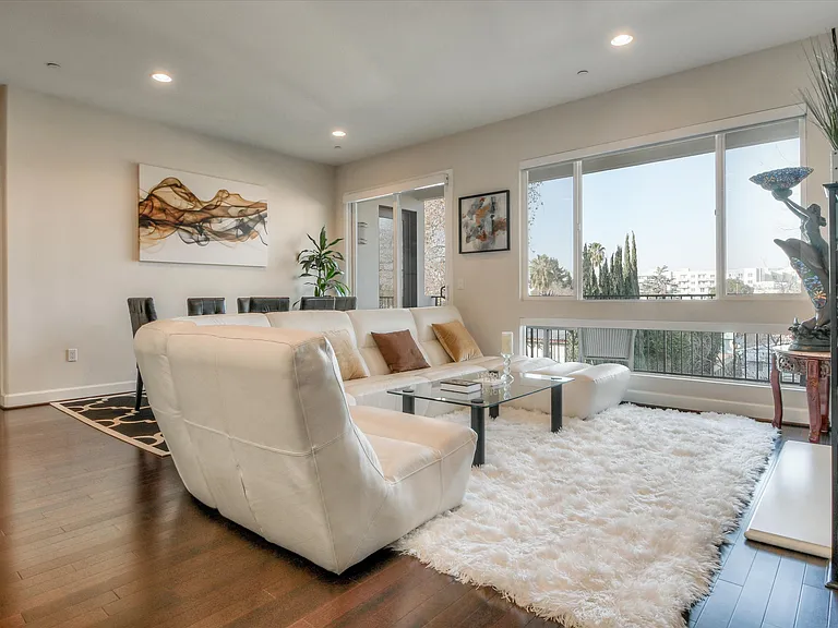 4820 Bellflower Ave #403 — Photo 4