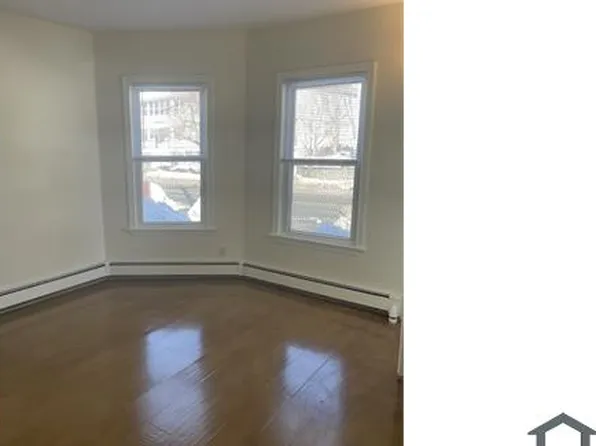 653 Walk Hill St APT 3, Mattapan, MA 02126