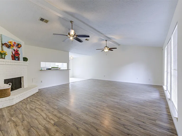950 Grand Junction Dr — Photo 5