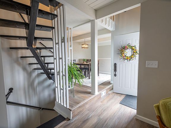 4th image of 5437 Worthington Forest Pl E