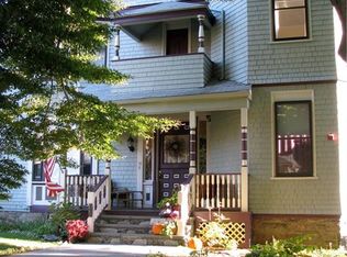 38 Rhode Island Ave APT 5, Newport, RI 02840