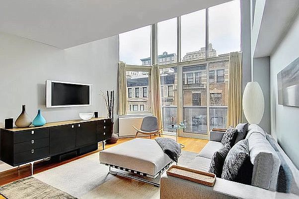 1st image of 250 W 90th St APT 4C
