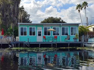 1721 Sandy Beach Ln, Lutz, FL 33558