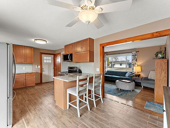 5th image of 7077 Delaney Ave