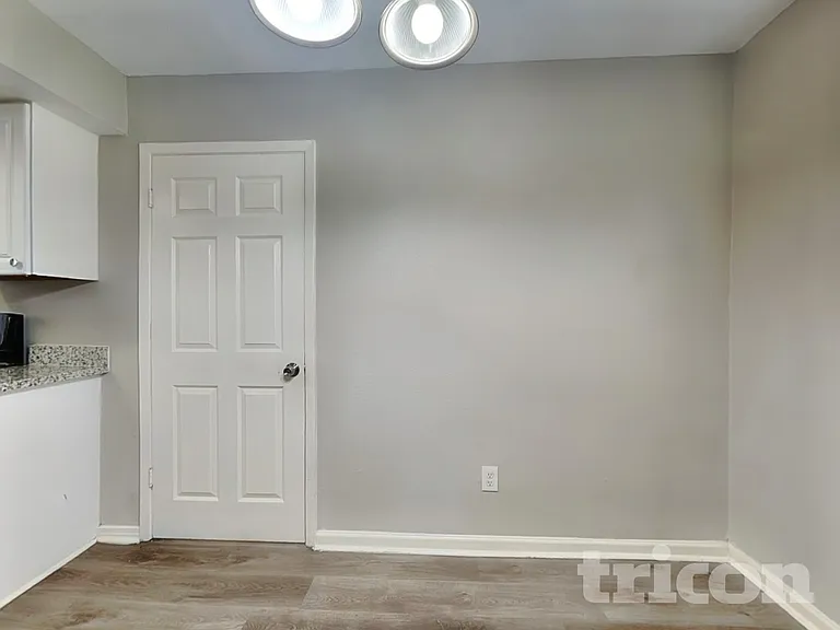 1438 Peach Spring Dr — Photo 5