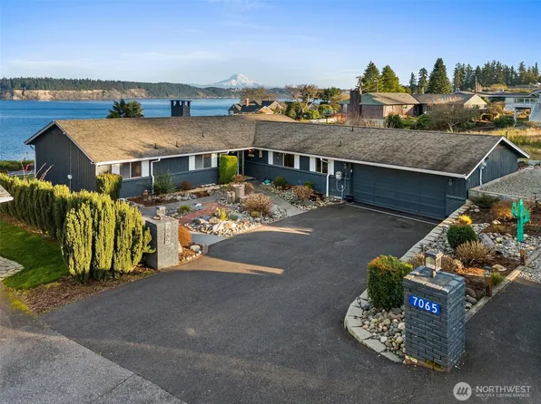 7065 Grandview Place, Gig Harbor, WA 98335