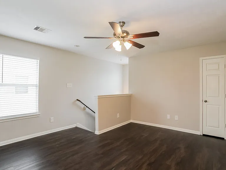 3626 Maris Way — Photo 9