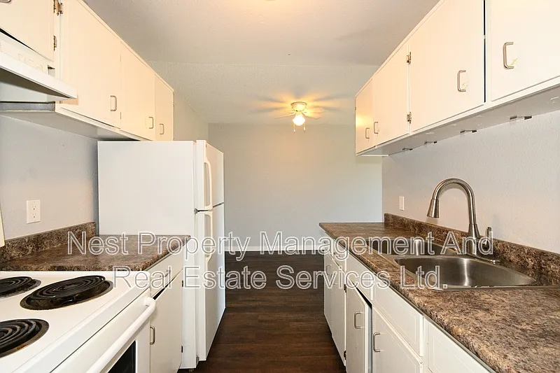 4280 Quentin Ave #202