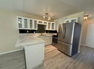 221 Vista Glen Ln #C, Vista, CA 92084