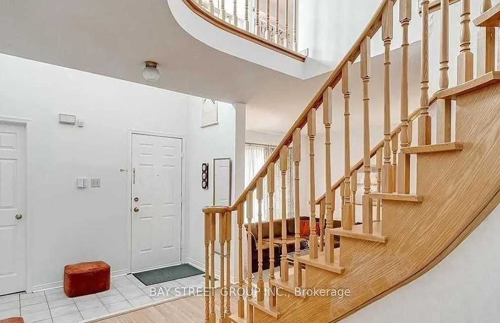 4 bed, $850 — Photo 2
