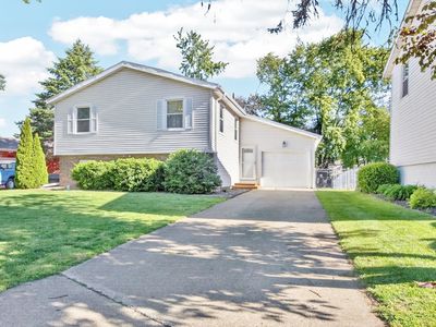 5 Siesta Ct, Bloomington, IL, 61704