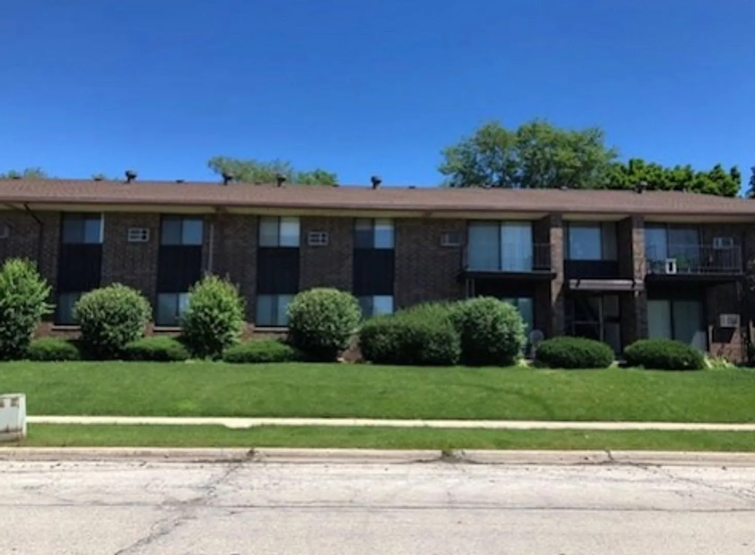 Grandview Apartments — Photo 1
