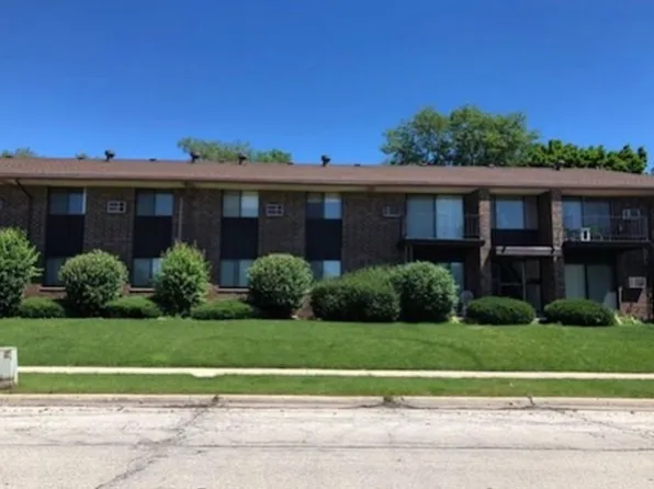 Grandview Apartments, 8850 39th Ave #1W, Kenosha, WI 53142