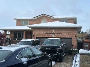 190 Falstaff Ave #BASEMENT, Toronto, ON M6L 3C3