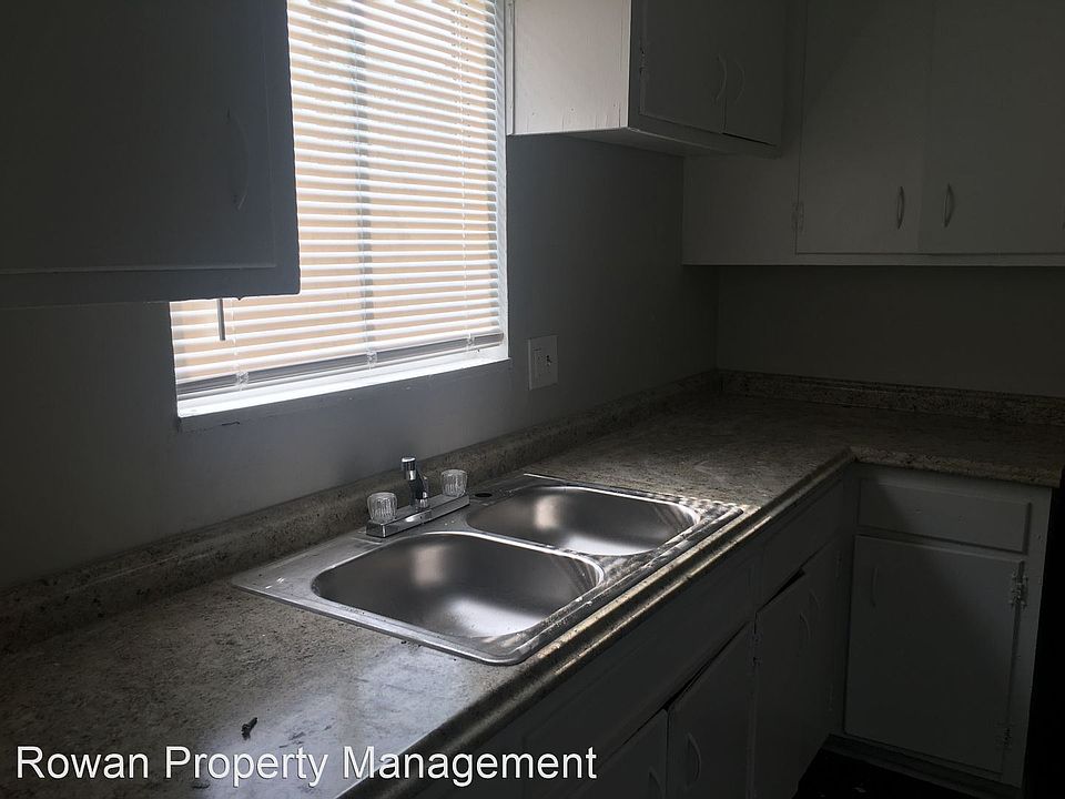 2nd image of 3020 E 61st St