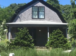 48 Canoe Place Rd, Hampton Bays, NY 11946
