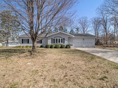 910 N Delia St, Ludington, MI, 49431