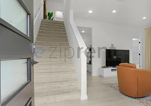 12751 121st Street Ct E Photo 1