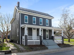 11 S Farquhar St, Union Bridge, MD 21791