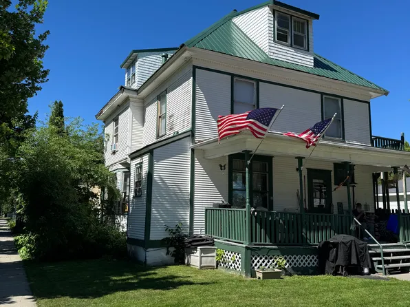 401 N 4th St #9, Grand Forks, ND 58203