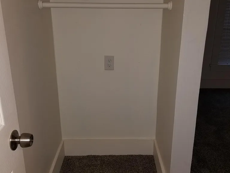 10 N Touchet St #1 — Photo 18