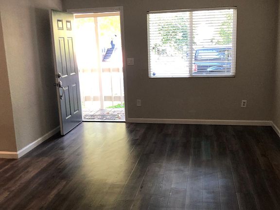 2nd image of 7520 Willow Way