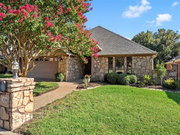 108 Landsborough Dr, Woodway, TX 76712
