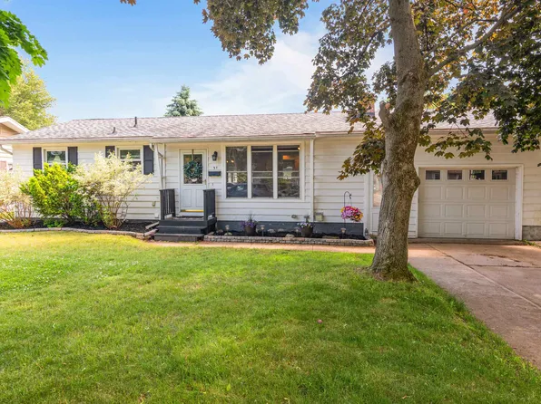 31 Venus Avenue, Burlington, VT 05401