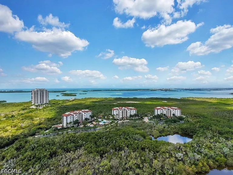 4810 Pelican Colony Blvd #401 — Photo 36