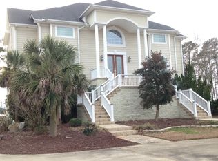 217 Austin Point Dr, Washington, NC 27889