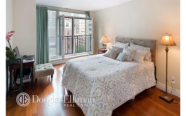Sold by Douglas Elliman | media 15
