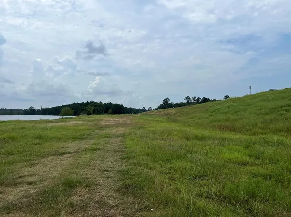 508 County Road 318, Cleveland, TX 77327